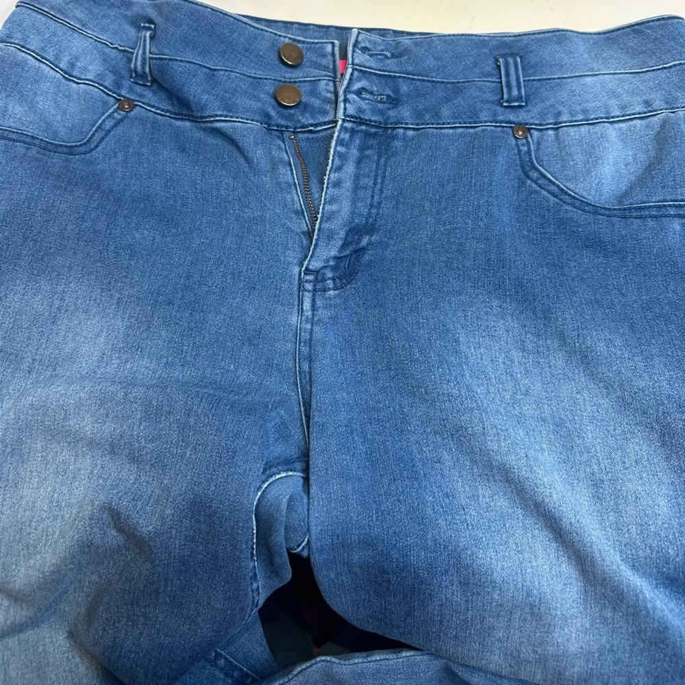 Jr size legging jeans 13 zipper and button in front, back pockets. super cute - Picture 8 of 9